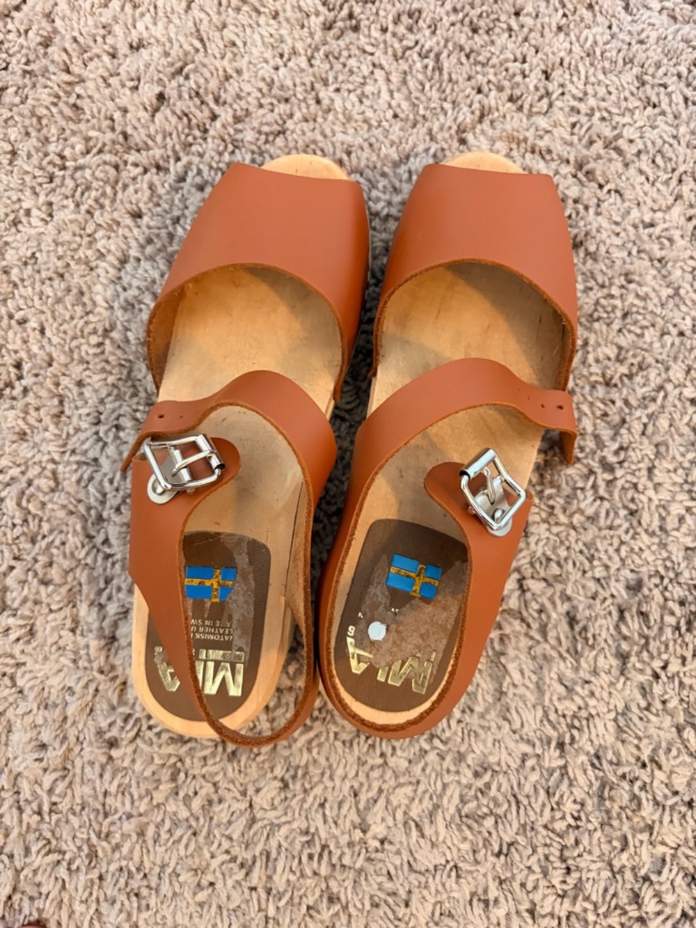MIA Low-Heel Tan Brown Open-Toe Buckle Sandals